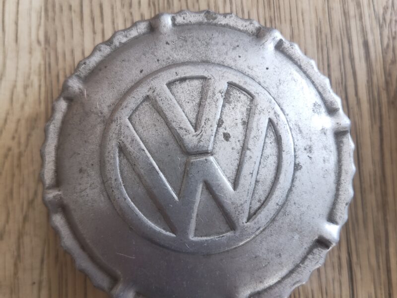 Sunburst gas cap